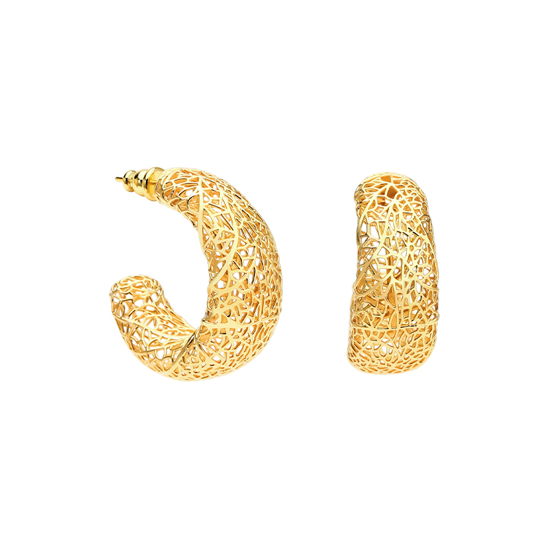 Street Fashion Websites - IVOG C Shape Hollowed Out Earrings
