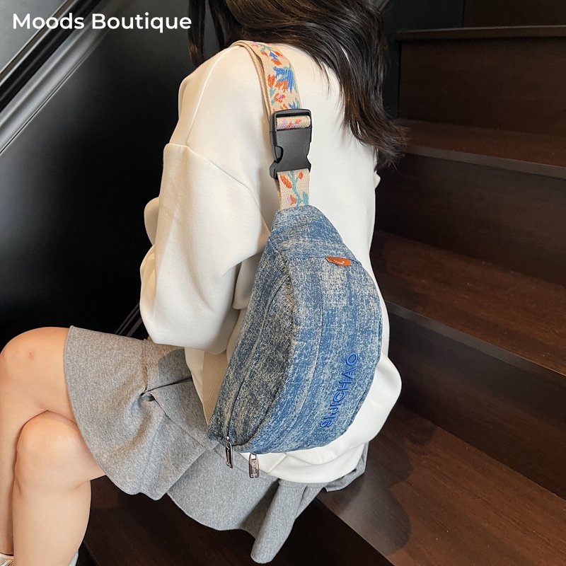 Street Fashion Trend 2025 - Denim Blue Chest Bags For Women