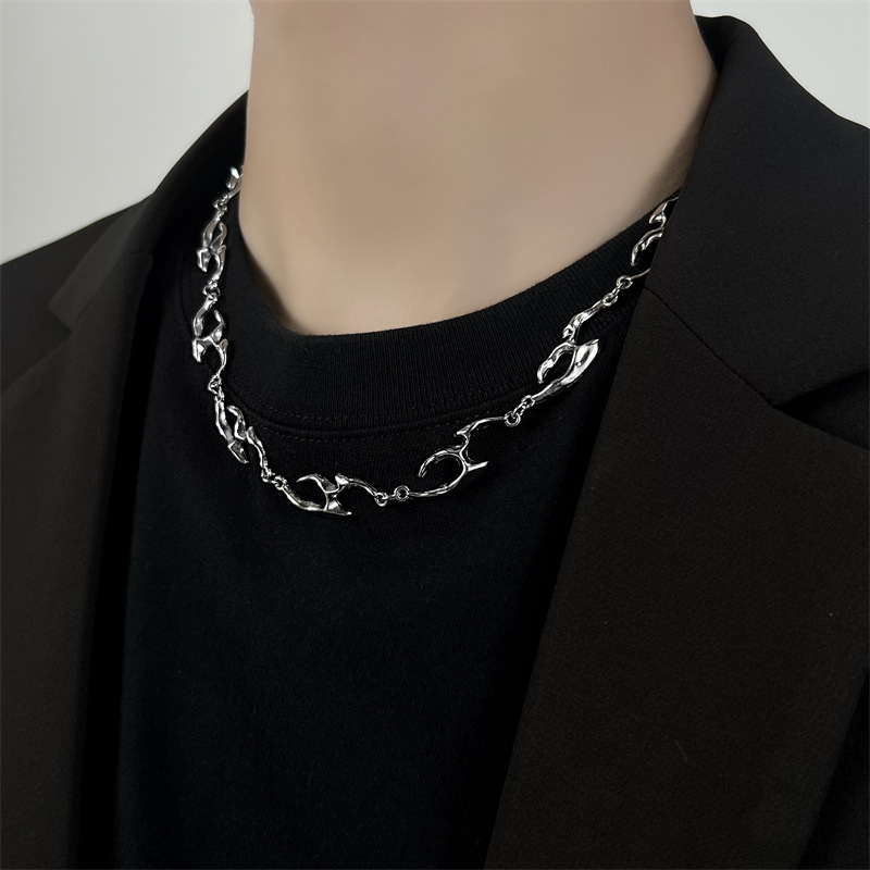 Irregular Shaped Metal Necklac - огляд і ціна Street Fashion Trend 2025