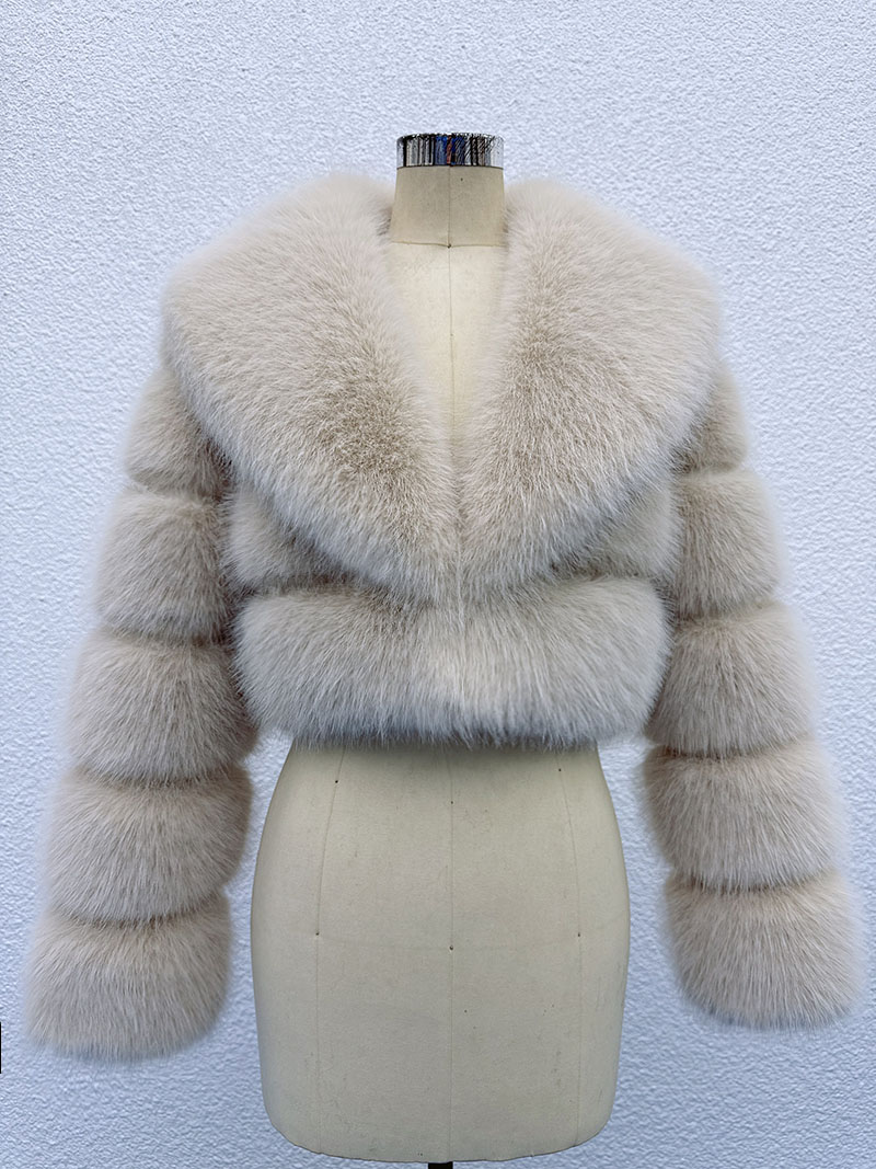 Item Number 0115X Iconic Stree - огляд і ціна Street Fashion Week